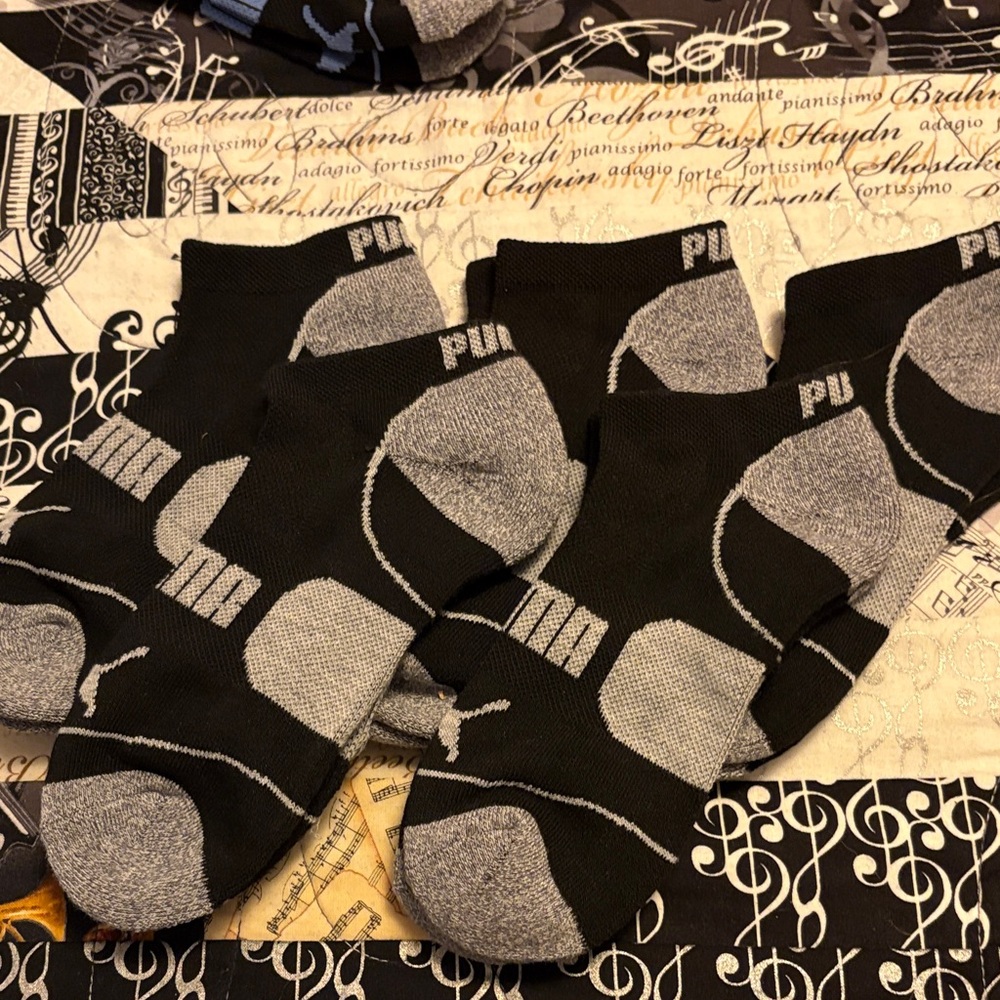 PUMA Black & Gray Low-Cut Athletic Socks - 8 Pack - Picture 3 of 4